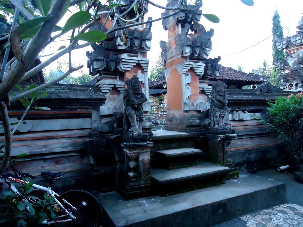 Dewa Put Guest House Ubud Esterno foto